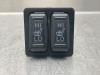 Interruptor de calefactor de asiento de un Mitsubishi Outlander (GF/GG), 2012 2.0 16V PHEV 4x4, SUV, Eléctrico Gasolina, 1.998cc, 89kW (121pk), 4x4, 4B11, 2012-12, GGP2 2014