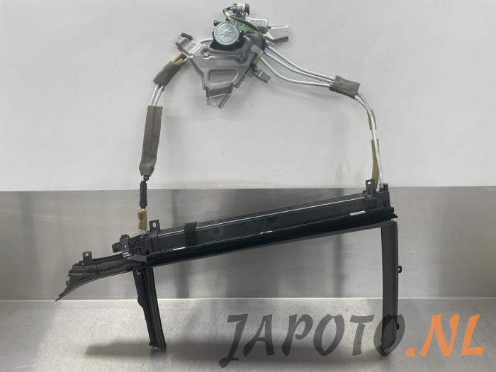 Używane Roleta lewa Lexus LS (F4) 460 4.6 32V VVT-i Cena € 104,95 Procedura marży oferowane przez Japoto Parts B.V.