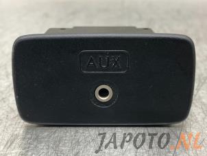 Usados Conexión AUX-USB Subaru Forester (SH) 2.0D Precio € 19,95 Norma de margen ofrecido por Japoto Parts B.V.