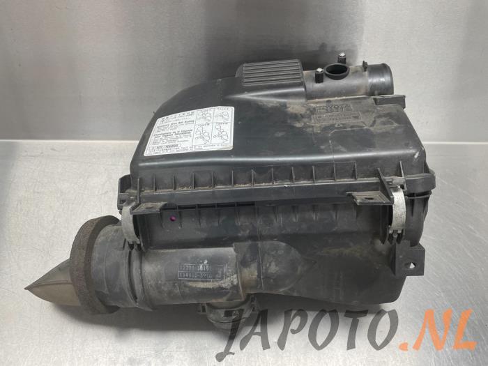 Begagnade Luftfilterhus Toyota Land Cruiser (J15) 3.0 D-4D-F 16V Van Pris € 158,75 Inklusive moms erbjuds av Japoto Parts B.V.