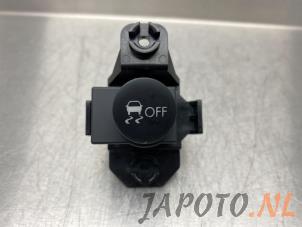Used ESP switch Subaru Forester (SH) 2.0D Price € 9,99 Margin scheme offered by Japoto Parts B.V.