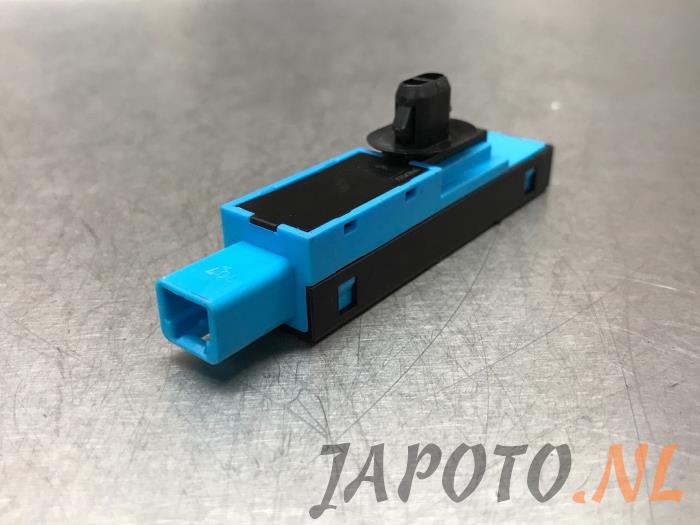 Używane Keyless Entry-Antena Subaru Forester (SH) 2.0D Cena € 10,45 Procedura marży oferowane przez Japoto Parts B.V.