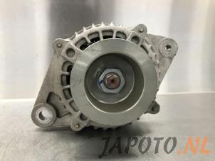 Dynamo van een Isuzu D-Max (TFR/TFS) 2.5 D Twin Turbo 2014