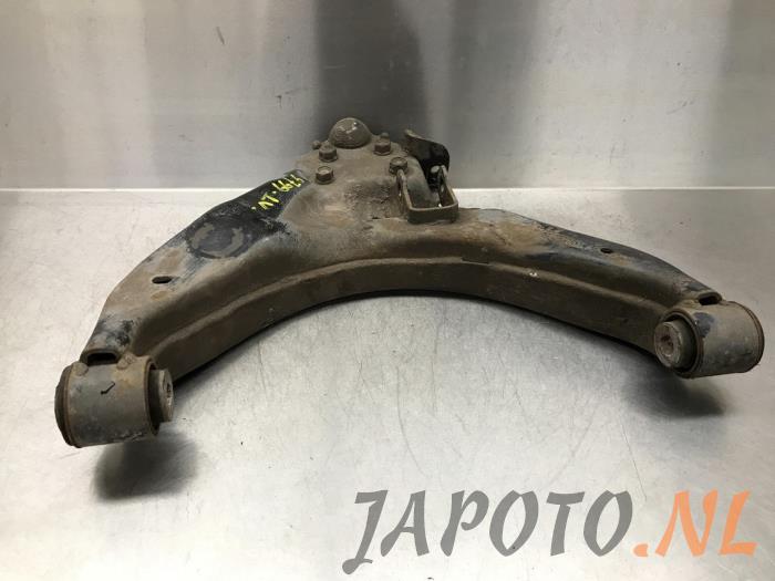 Front lower wishbone, left from a Isuzu D-Max (TFR/TFS) 2.5 D Twin Turbo 2014