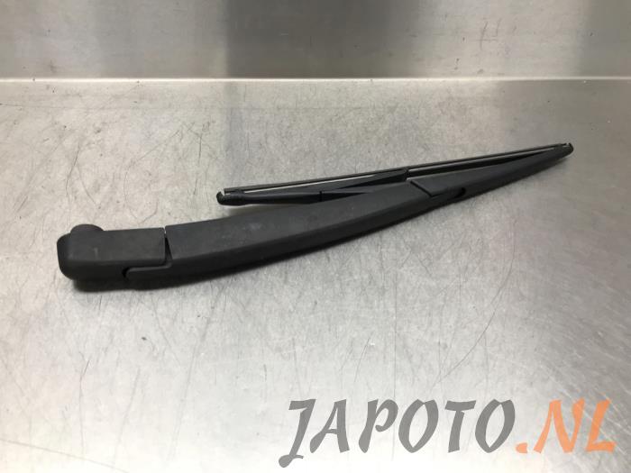 Nissan Qashqai Rear wiper arms stock