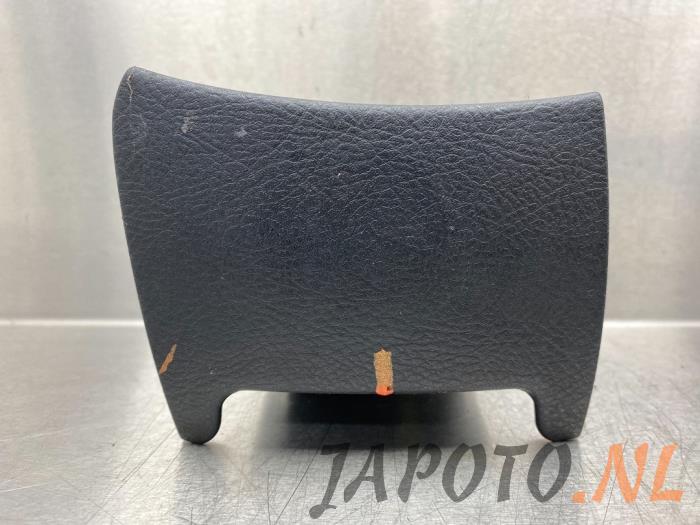 Begagnade Askkopp, fram Daihatsu Trevis 1.0 12V DVVT Pris € 15,70 Marginaltabell erbjuds av Japoto Parts B.V.