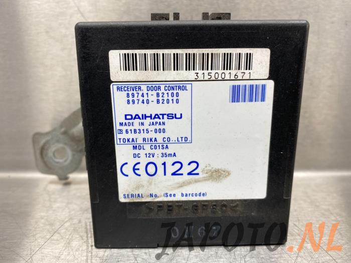 Usados Módulo electrónico central Daihatsu Trevis 1.0 12V DVVT Precio € 31,45 Norma de margen ofrecido por Japoto Parts B.V.