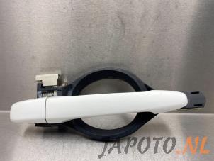 Used Rear door handle 4-door, right Mitsubishi ASX 1.8 DI-D HP MIVEC 16V Price € 19,99 Margin scheme offered by Japoto Parts B.V.