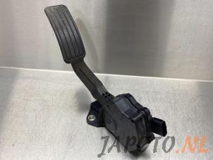 Used Accelerator pedal Subaru Forester (SH) 2.0D Price € 74,95 Margin scheme offered by Japoto Parts B.V.