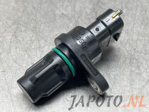 Used Camshaft sensor Toyota Aygo (B40) 1.0 12V VVT-i Price € 24,95 Margin scheme offered by Japoto Parts B.V.