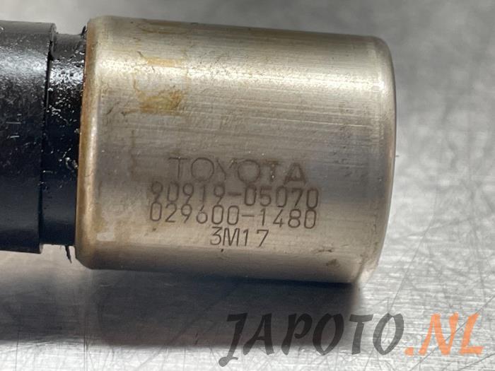 Crankshaft sensor from a Toyota Prius (ZVW3) 1.8 16V 2010