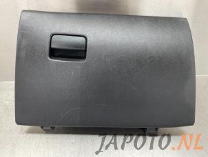 Usagé Boîte à gants Mitsubishi ASX 1.8 DI-D HP MIVEC 16V Prix € 49,95 Règlement à la marge proposé par Japoto Parts B.V.