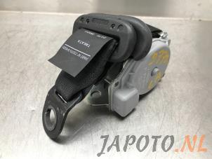 Usagé Ceinture de sécurité arrière gauche Toyota Aygo (B40) 1.0 12V VVT-i Prix € 24,95 Règlement à la marge proposé par Japoto Parts B.V.