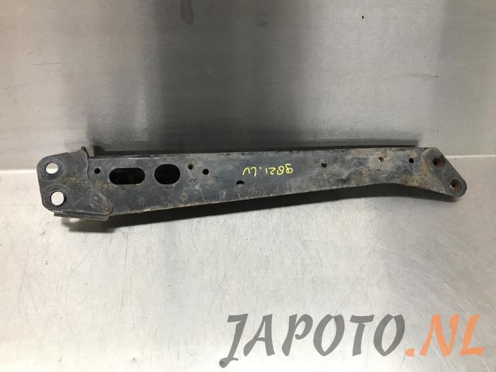 Used Subframe Toyota Auris (E15) 1.6 Dual VVT-i 16V Price € 26,20 Margin scheme offered by Japoto Parts B.V.