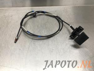 Używane Kabel pokrywy silnika Suzuki Celerio (LF) 1.0 12V Dualjet Cena € 19,95 Procedura marży oferowane przez Japoto Parts B.V.