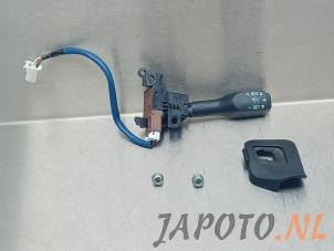 Usagé Commande régulateur de vitesse Toyota Aygo (B40) 1.0 12V VVT-i Prix € 39,95 Règlement à la marge proposé par Japoto Parts B.V.