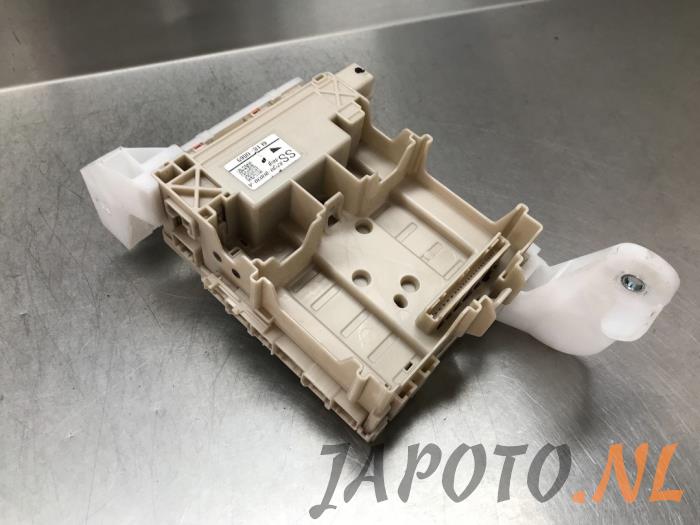 Boîte à fusibles d'un Toyota Aygo (B40) 1.0 12V VVT-i 2015