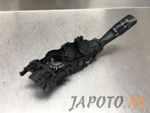 Używane Przelacznik swiatel Toyota Auris (E18) 1.4 D-4D-F 16V Cena € 34,95 Procedura marży oferowane przez Japoto Parts B.V.