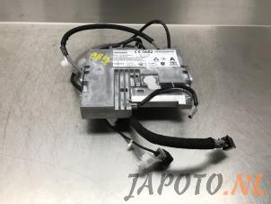Używane Jednostka multimedialna Toyota Auris (E18) 1.4 D-4D-F 16V Cena € 400,00 Procedura marży oferowane przez Japoto Parts B.V.