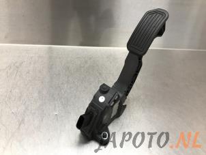 Used Accelerator pedal Toyota Auris (E18) 1.4 D-4D-F 16V Price € 75,00 Margin scheme offered by Japoto Parts B.V.