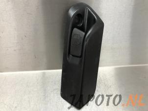 Used Tank cap cover switch Toyota Auris (E18) 1.4 D-4D-F 16V Price € 14,95 Margin scheme offered by Japoto Parts B.V.
