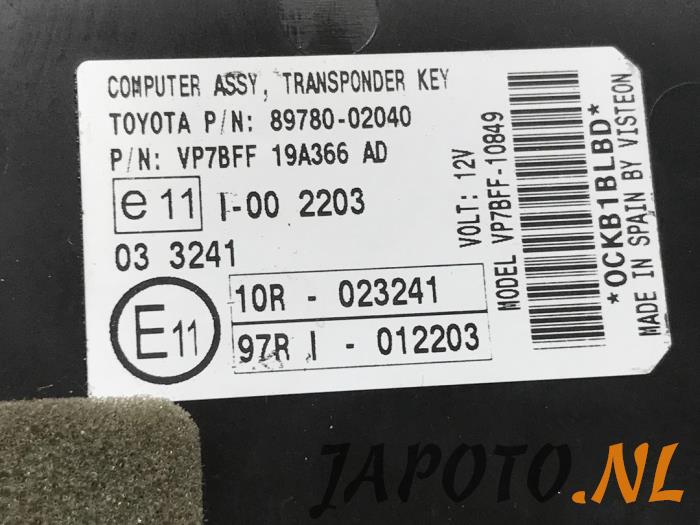Serrure de contact + ordinateur d'un Toyota Auris (E15) 1.6 Dual VVT-i 16V 2010
