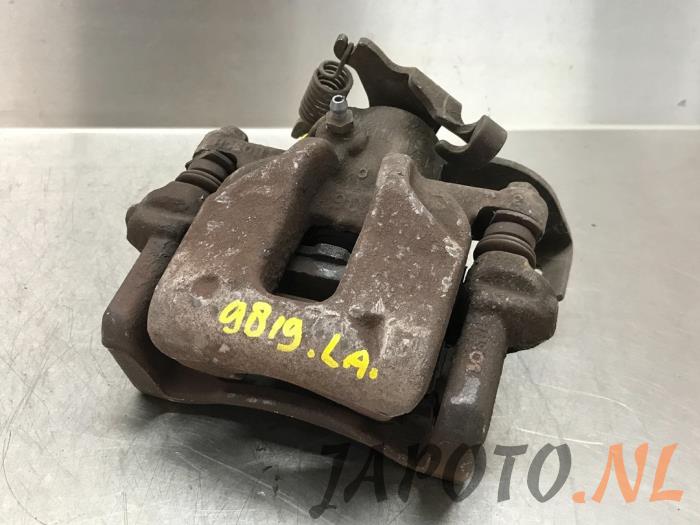 Gebrauchte Bremszange links hinten Toyota Auris (E18) 1.4 D-4D-F 16V Preis € 20,95 Margenregelung angeboten von Japoto Parts B.V.