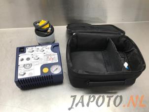 Używane Zestaw naprawczy do opon Hyundai i40 CW (VFC) 1.7 CRDi 16V Cena € 49,95 Procedura marży oferowane przez Japoto Parts B.V.