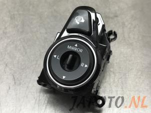 Used Mirror switch Hyundai i40 CW (VFC) 1.7 CRDi 16V Price € 39,95 Margin scheme offered by Japoto Parts B.V.