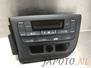 Usados Panel de control de calefacción Honda Civic Tourer (FK) 1.6 i-DTEC Advanced 16V Precio € 74,95 Norma de margen ofrecido por Japoto Parts B.V.