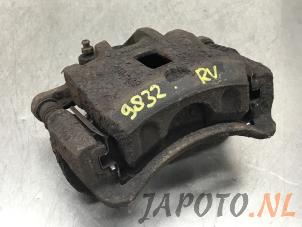 Used Front brake calliper, right Hyundai Matrix 1.6 16V Price € 24,95 Margin scheme offered by Japoto Parts B.V.