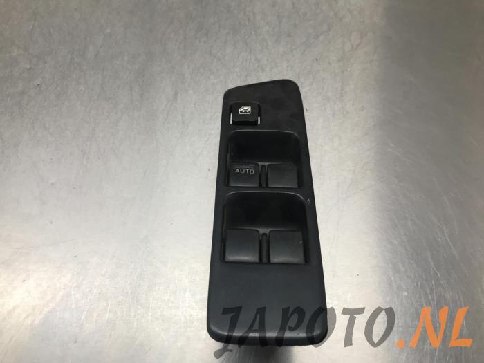 Usados Interruptor combinado de ventanillas Subaru Forester (SF) 2.0 16V Precio € 15,75 Norma de margen ofrecido por Japoto Parts B.V.