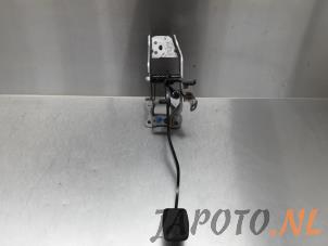 Used Clutch pedal Suzuki Swift (ZA/ZC/ZD) 1.2 16V Price € 25,00 Margin scheme offered by Japoto Parts B.V.