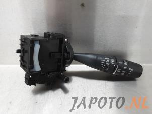 Usados Interruptor de limpiaparabrisas Suzuki Swift (ZA/ZC/ZD) 1.2 16V Precio € 34,95 Norma de margen ofrecido por Japoto Parts B.V.