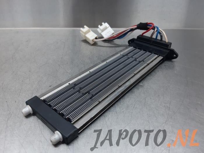Używane Element grzewczy Mitsubishi Outlander (CW) 2.2 DI-D 16V 4x4 Cena € 20,95 Procedura marży oferowane przez Japoto Parts B.V.