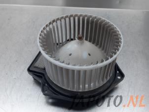 Used Heating and ventilation fan motor Mitsubishi Outlander (CU) 2.0 16V 4x2 Price € 40,00 Margin scheme offered by Japoto Parts B.V.