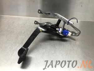 Used Clutch pedal Honda Civic Tourer (FK) 1.6 i-DTEC Advanced 16V Price € 34,95 Margin scheme offered by Japoto Parts B.V.