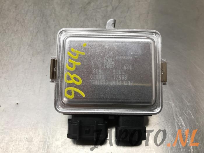 Usagé Module pompe carburant Toyota Yaris IV (P21/PA1/PH1) 1.5 12V Hybrid Prix € 104,95 Règlement à la marge proposé par Japoto Parts B.V.