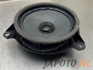 Used Speaker Toyota Yaris IV (P21/PA1/PH1) 1.5 12V Hybrid Price € 19,95 Margin scheme offered by Japoto Parts B.V.