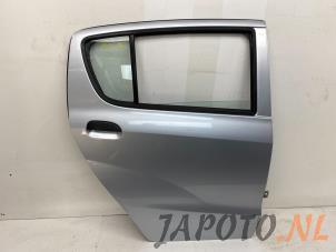 Usagé Portière 4portes arrière droite Daihatsu Cuore (L251/271/276) 1.0 12V DVVT Prix € 99,95 Règlement à la marge proposé par Japoto Parts B.V.