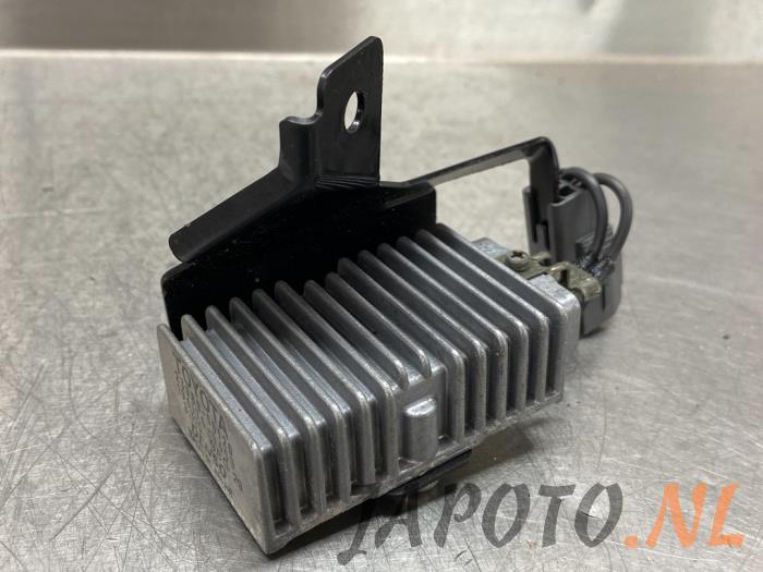 Usagé Module pompe carburant Lexus SC 430 4.3i 32V VVT-i Prix € 41,95 Règlement à la marge proposé par Japoto Parts B.V.