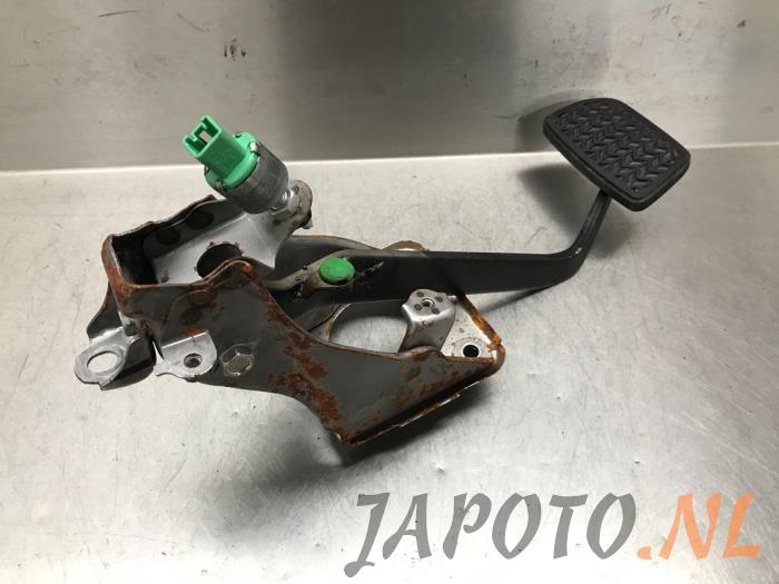 Używane Pedal hamulca Lexus SC 430 4.3i 32V VVT-i Cena € 41,95 Procedura marży oferowane przez Japoto Parts B.V.