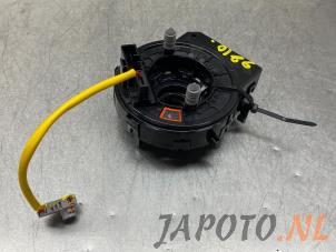 Usagé Contacteur tournant Kia Picanto (JA) 1.0 T-GDI 12V Prix € 42,29 Prix TTC proposé par Japoto Parts B.V.