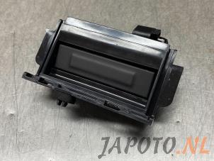 Używane Przelacznik pokrywy bagaznika Kia Picanto (JA) 1.0 T-GDI 12V Cena € 42,29 Z VAT oferowane przez Japoto Parts B.V.