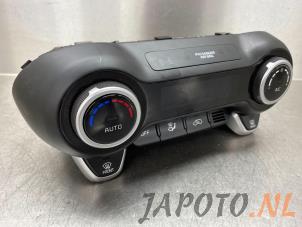 Używane Panel sterowania nagrzewnicy Kia Picanto (JA) 1.0 T-GDI 12V Cena € 120,94 Z VAT oferowane przez Japoto Parts B.V.