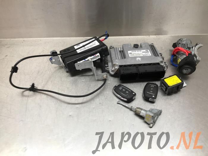 Used Ignition lock + computer Hyundai i40 CW (VFC) 2.0 GDI 16V Price € 157,45 Margin scheme offered by Japoto Parts B.V.