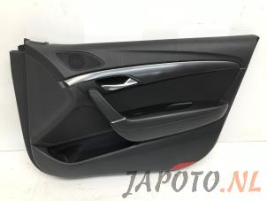 Używane Tapicerka drzwi prawych przednich wersja 4-drzwiowa Hyundai i40 CW (VFC) 2.0 GDI 16V Cena € 74,99 Procedura marży oferowane przez Japoto Parts B.V.