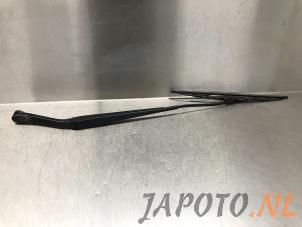 Usagé Bras essuie-glace avant Nissan NV 200 (M20M) 1.5 dCi 90 Prix € 24,14 Prix TTC proposé par Japoto Parts B.V.