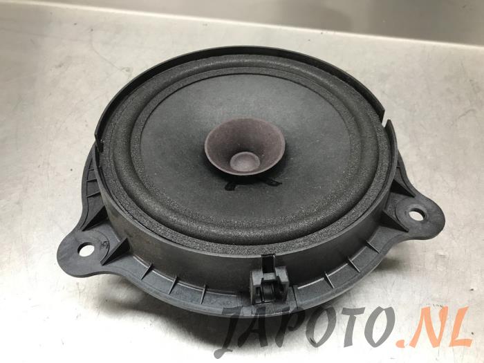 Speaker Nissan NV 200 1.5 dCi 90 - 28156BR00A - Japoto Parts B.V.