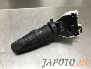 Używane Przelacznik swiatel Nissan NV 200 (M20M) 1.5 dCi 90 Cena € 42,29 Z VAT oferowane przez Japoto Parts B.V.